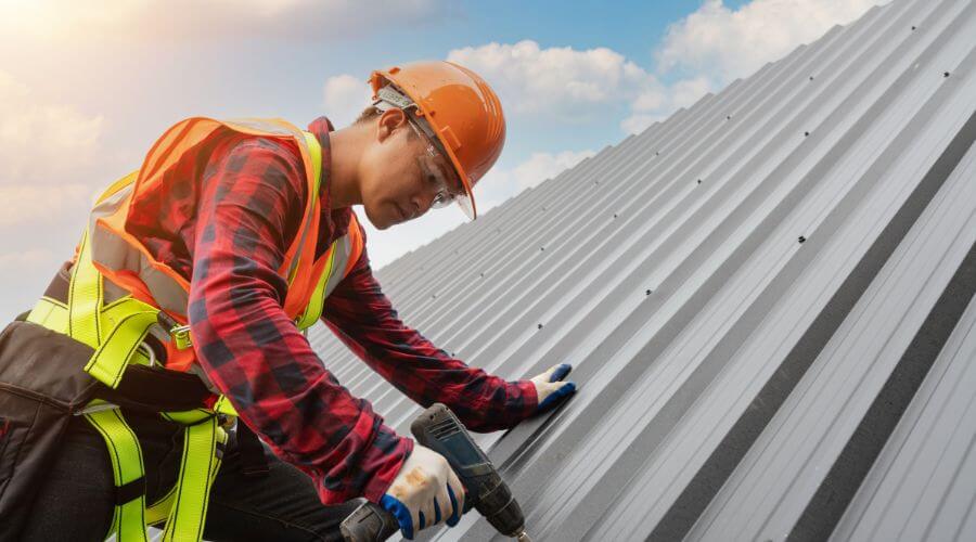 Professional Emergency Roof Repairs services in Helenwood, TN